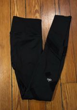 Alo Yoga Leggings Photo 0