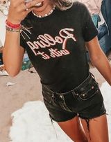 Boutique Graphic Tee Photo 0