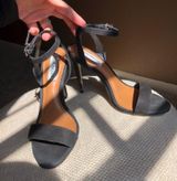 Steve Madden Heals Photo 0