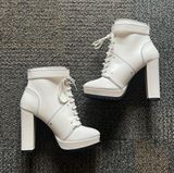 White Chunky Heel Boots Size 8 Photo 0