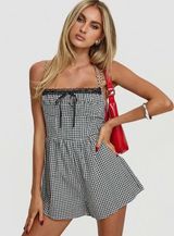 Princess Polly Romper Photo 0
