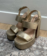 Qupid Gold Platform Sandals Photo 0