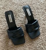 Steve Madden Heals Photo 0