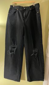 Black Ripped Jeans Photo 0