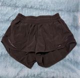 Lululemon Hotty Hot 2.5” Shorts Photo 0