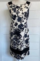 Maggy London  off white and black casual floral sheath dress sz 8 Photo 0