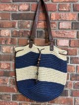 Womens straw striped shoulder beach vacation tote bag blue/cream Blue Photo 0
