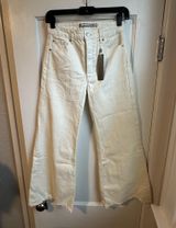 Light Yellow Cropped Wide Leg Jeans with raw hem Photo 0