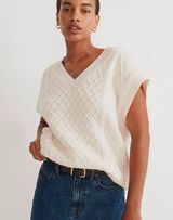 Cable-Knit V-Neck Sweater Vest Wool blend in Antique Cream Size medium Photo 0