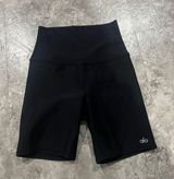Alo Yoga Hi Rise Bike Shorts Photo 0