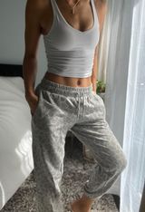 Gray Sweatpants Joggers Photo 0