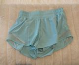 Lululemon Hotty Hot Short 2.5’’ Photo 0