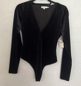 Good American velvet bodysuit Photo 0