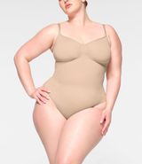 New  Mica Beige Seamless Sculpt Thong Bodysuit Size Large / XL Photo 0