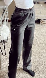 Nike Straight Leg Sweatpants Photo 0