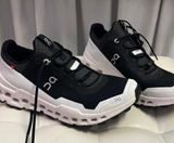 On Cloud  Womens Cloudultra Trail run Photo 0