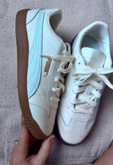 Puma Sneakers Photo 0