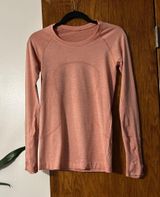 Swiftly Lululemon Long Sleeve Photo 0