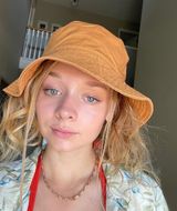 Universal Thread bucket hat Photo 0