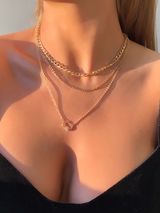 Gold Necklace Photo 0