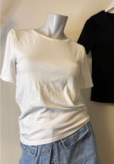 Gap Modern Crewneck T-Shirt Bundle One White One Black Medium EUC ￼ Photo 0