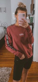 “Savage” Crewneck Sweatshirt Red Photo 0