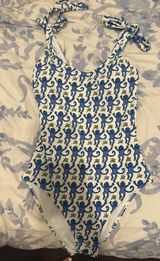 , One Piece, Bathing Suit Photo 0