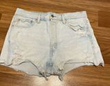 Light wash size 12 Gap jean shorts. Photo 0