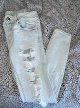 American Eagle Light Wash Jeans Photo 0