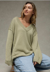 American Eagle  Big Hug Sweatshirt Photo 0