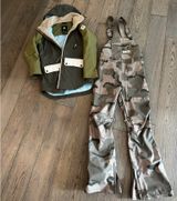 Burton Snowboarding Women’s Set Photo 0