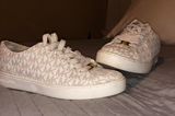 Michael Kors Sneaker Photo 0