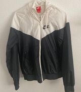Nike Windbreaker Photo 0