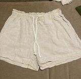 beachy linen shorts  Photo 0
