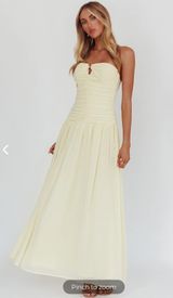 Maxi Yellow Dress Photo 0