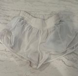 Lululemon Hotty Hot Short 2.5” Photo 0