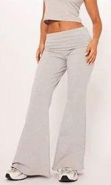 Pretty Little Thing Gray Fold Over Scrunch Leggings Photo 0