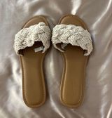 Universal Thread sandals Photo 0