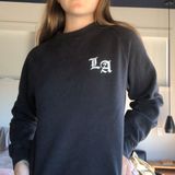 Brandy Melville LA crewneck Photo 0