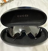 Gucci Sunglasses Photo 0