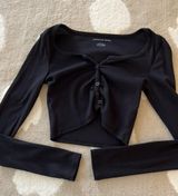 American Eagle outfitters long sleeve cropped henley Photo 0