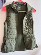 Nike Sage Green Running Vest Photo 0