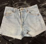 Levi’s Jean Shorts Vintage High-Waisted Photo 0