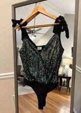 Dee Elly  Sequins‎ Bodysuit Size Small Green Photo 0