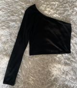 American Threads One Shoulder Shirt Photo 0