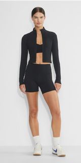 Butter Long sleeve Photo 0