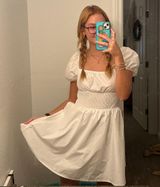 White Dress Photo 0