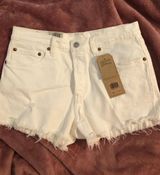 Levi’s 501 Shorts Photo 0