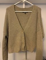 Olive Green Cardigan Size L Photo 0