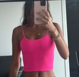 Aritzia  Workout Top Photo 0